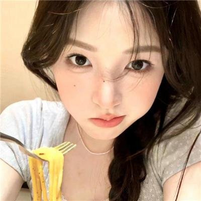 女扮男装后郁先生动了心